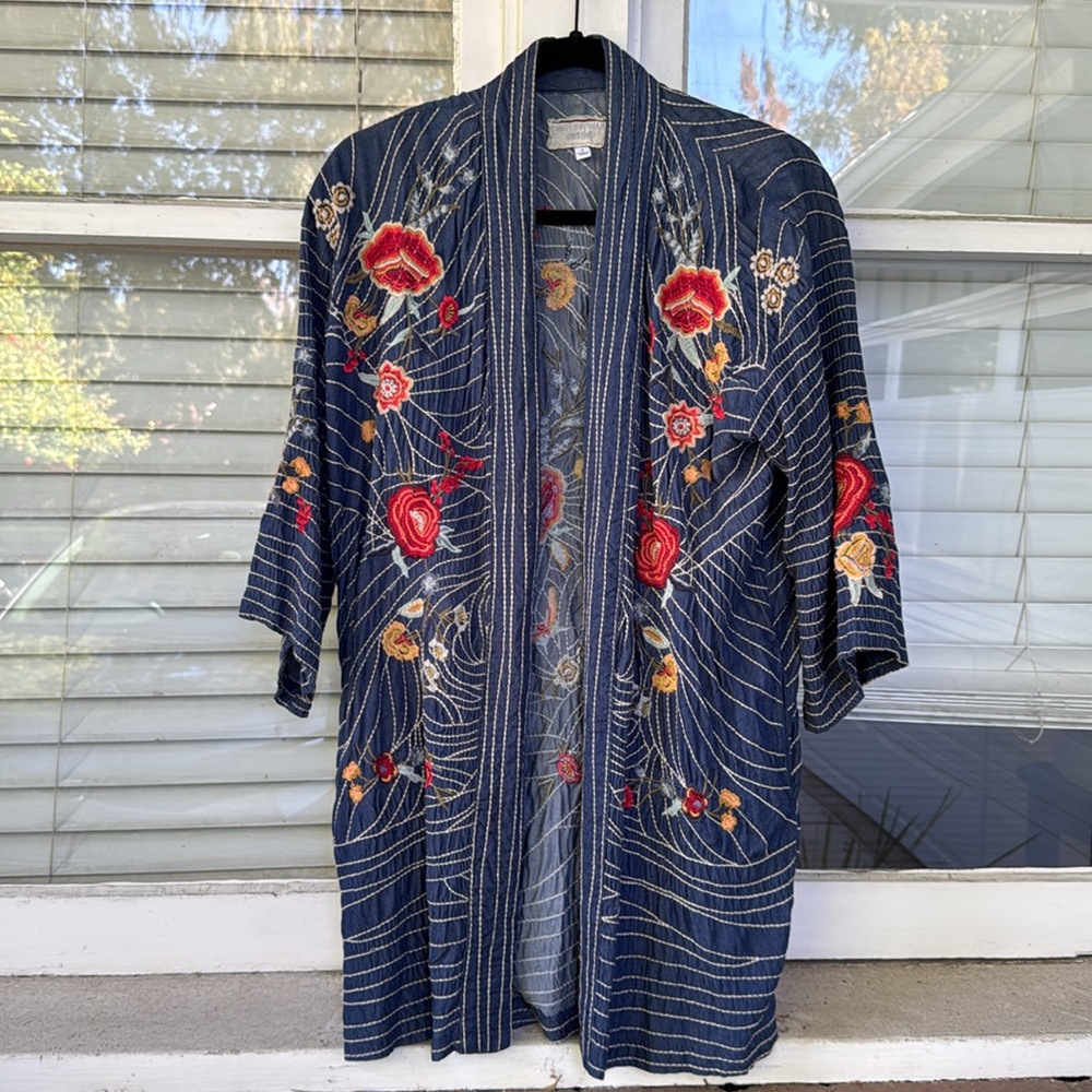 Johnny Was Blue Floral Kimono - Picture 4 of 9